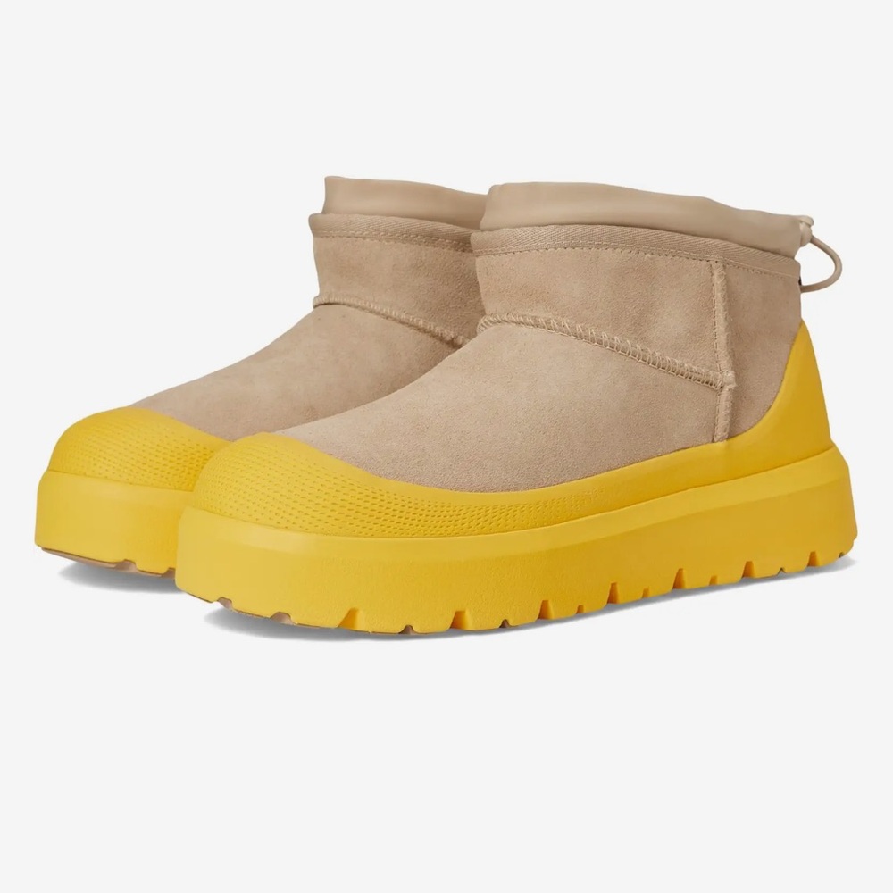 UGG Classic Ultra Mini Weather Hybrid Men Size 8‎